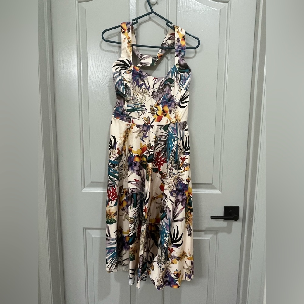XL Unique Vintage Criss Cross Halter Flare Dress in Cream Tropical Print